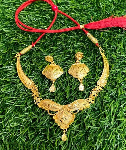 Gold plated necklace for women