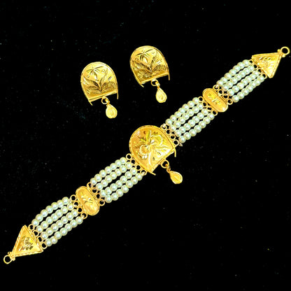 Gold plated copper based pearl choker for women