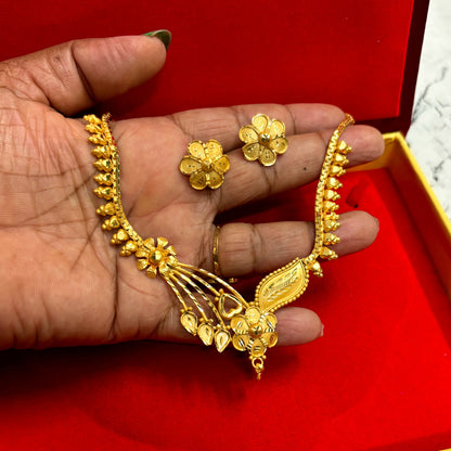 Gold plated copper based necklace for women