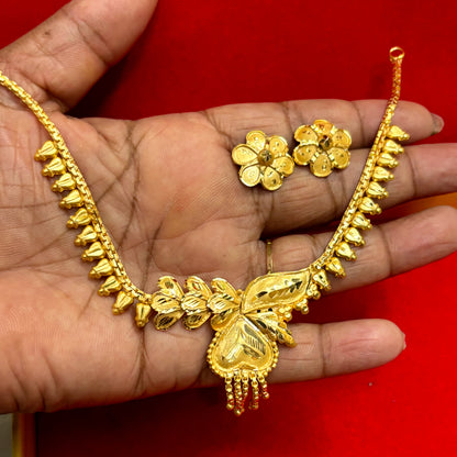 Gold plated copper based necklace for women