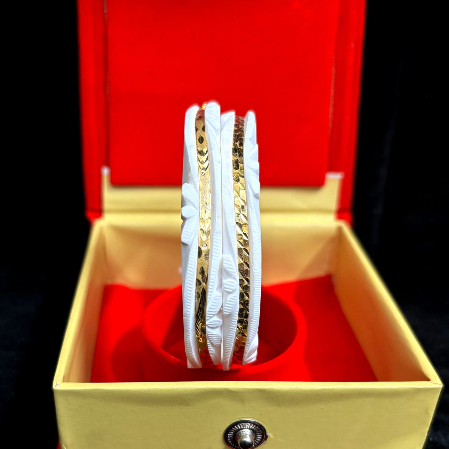 Gold plated original shankha for women