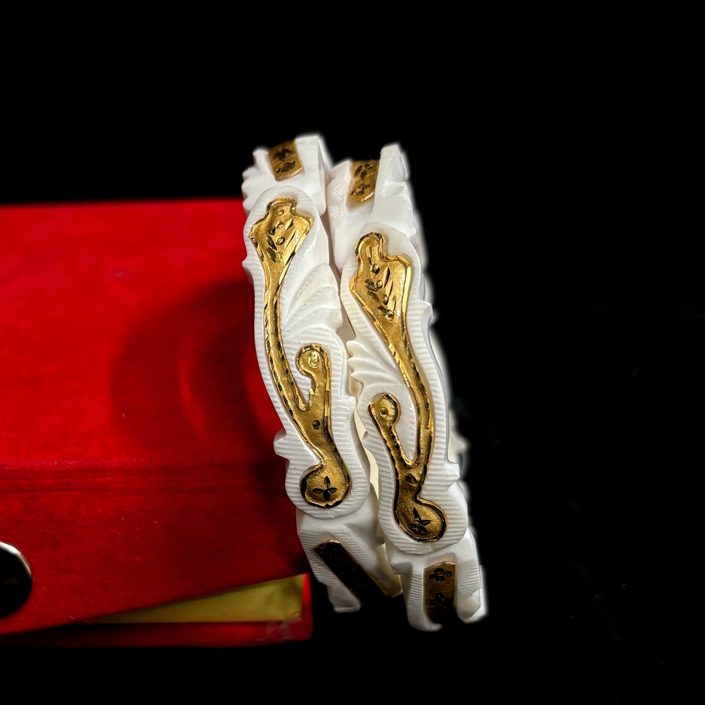 Gold plated original shankha for women