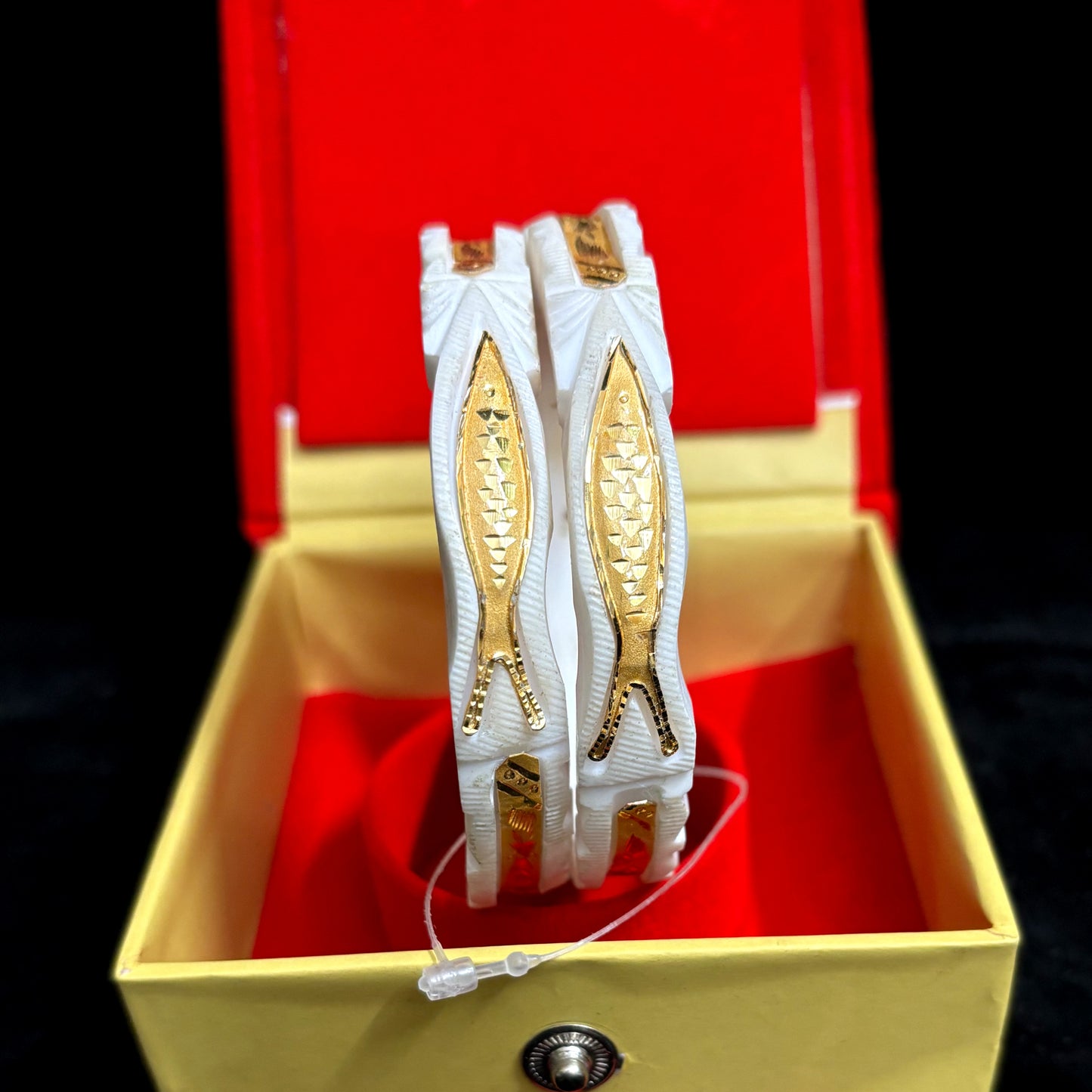 Gold plated original shankha for women