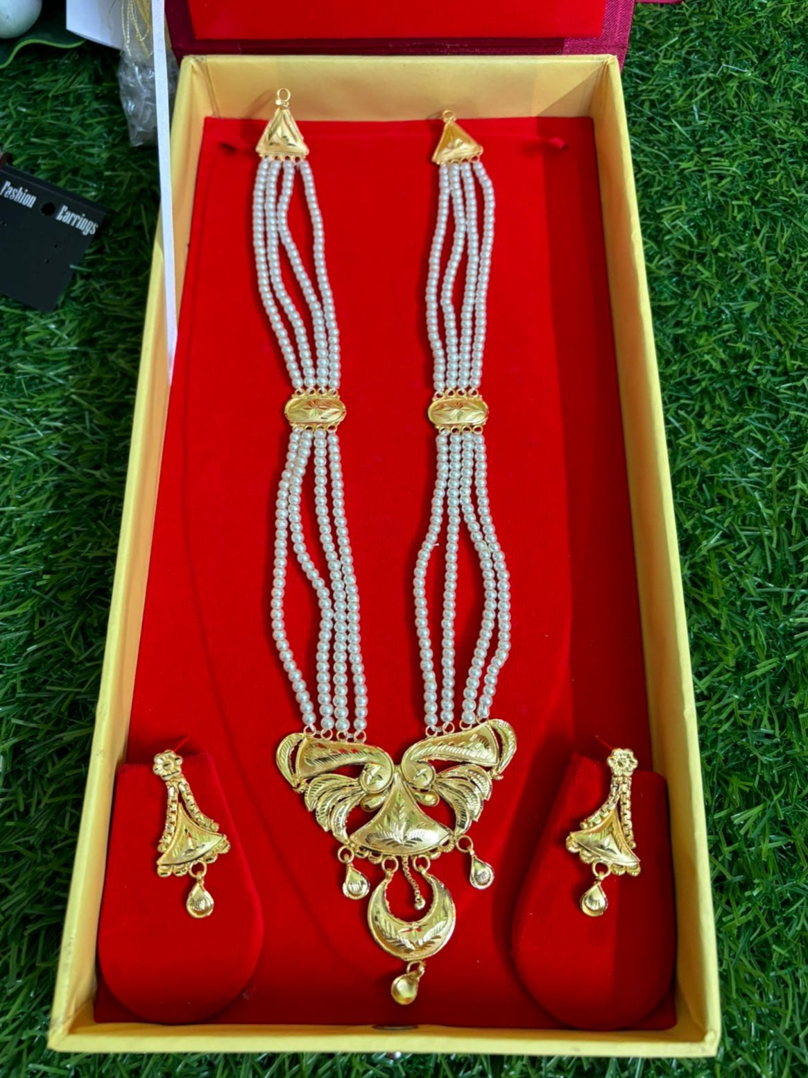 Gold plated pearl long har for women