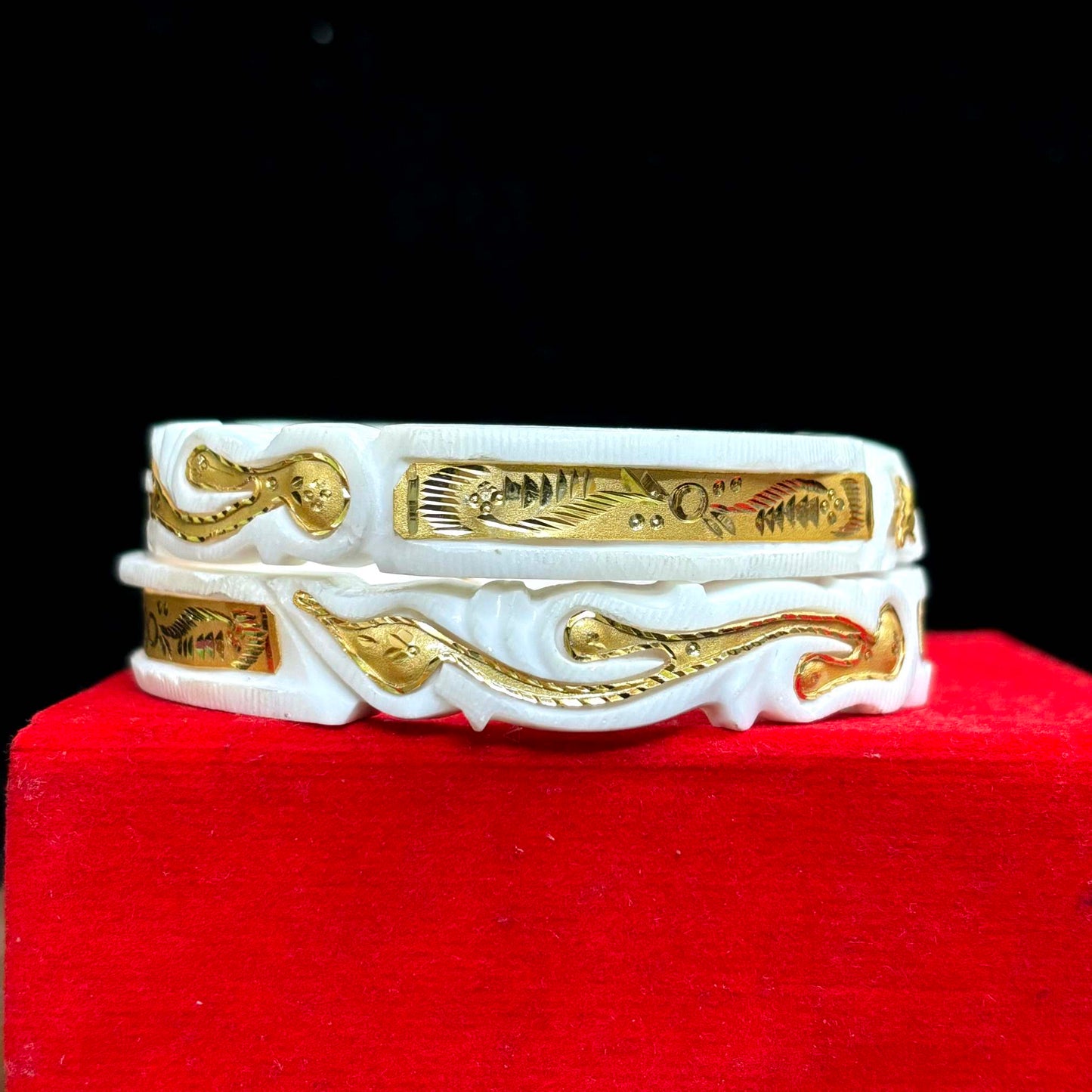 Gold plated original shankha for women